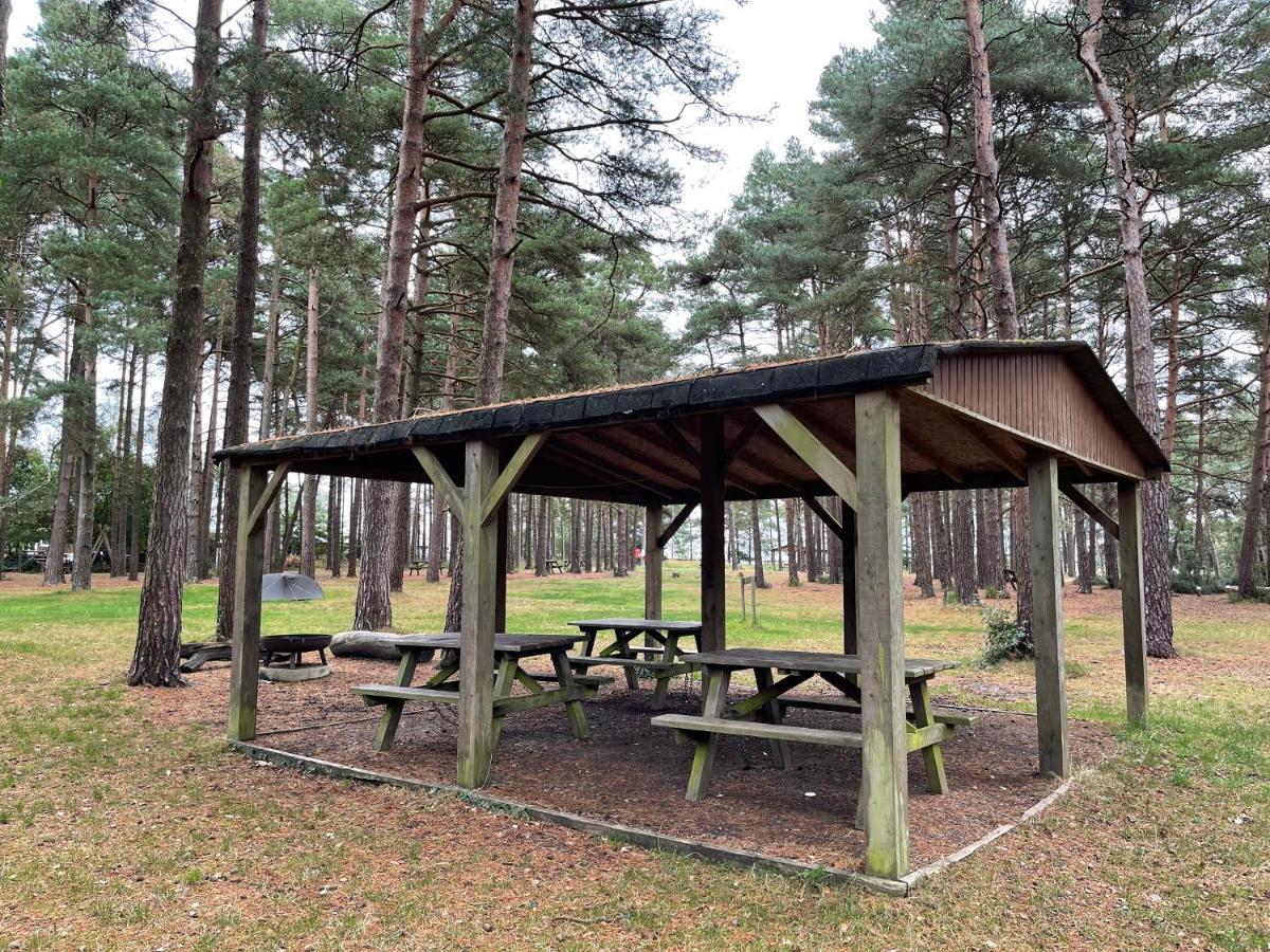 Vila Avon Tyrrell Outdoor Activity Centre Bransgore Exteriér fotografie